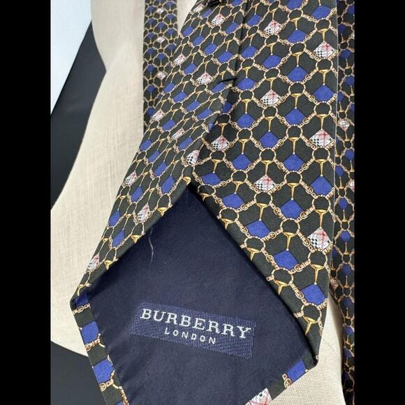 Burberry London Men’s Tie Blue With Burberry Belt Print Pattern